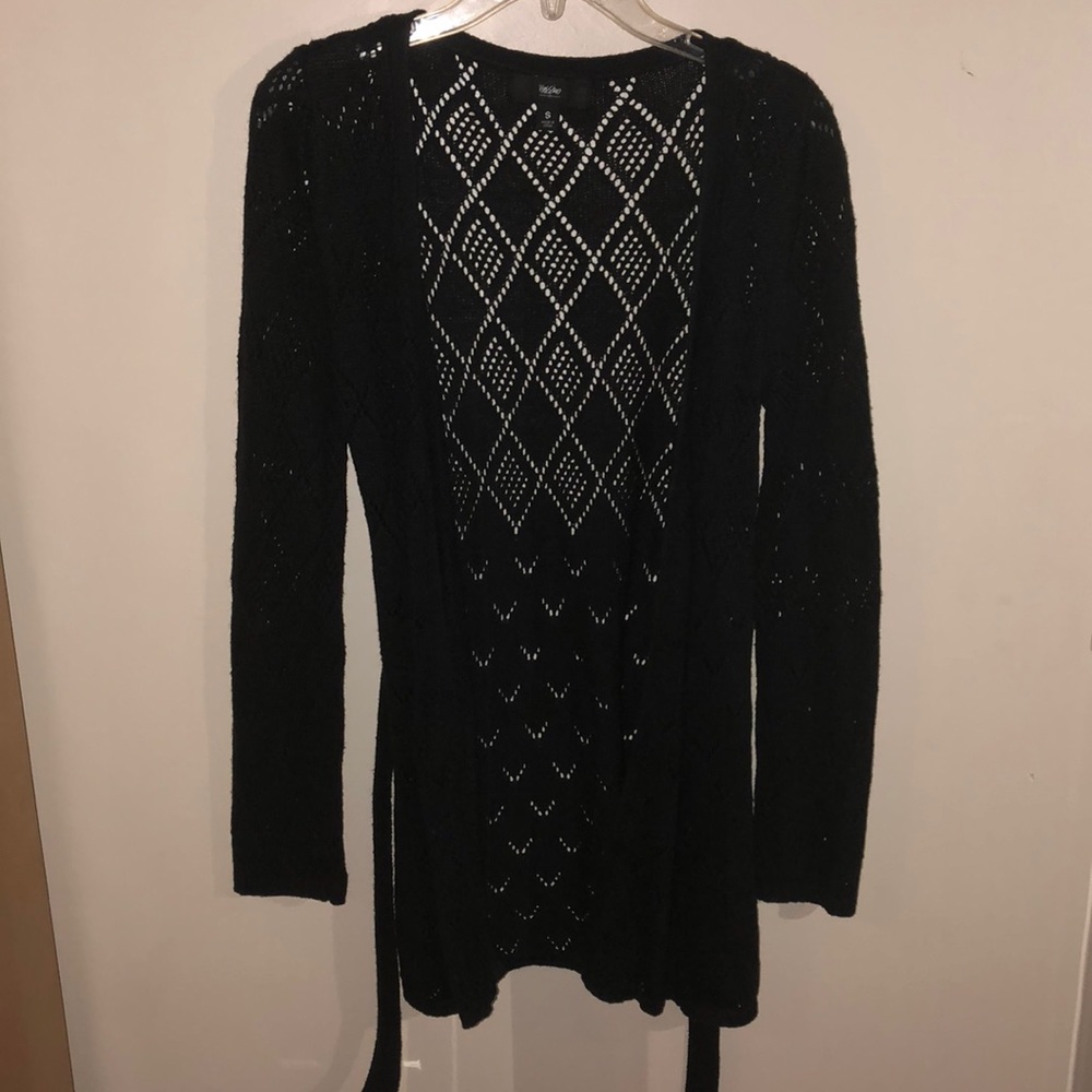 barely worn cardigan w tie around waist